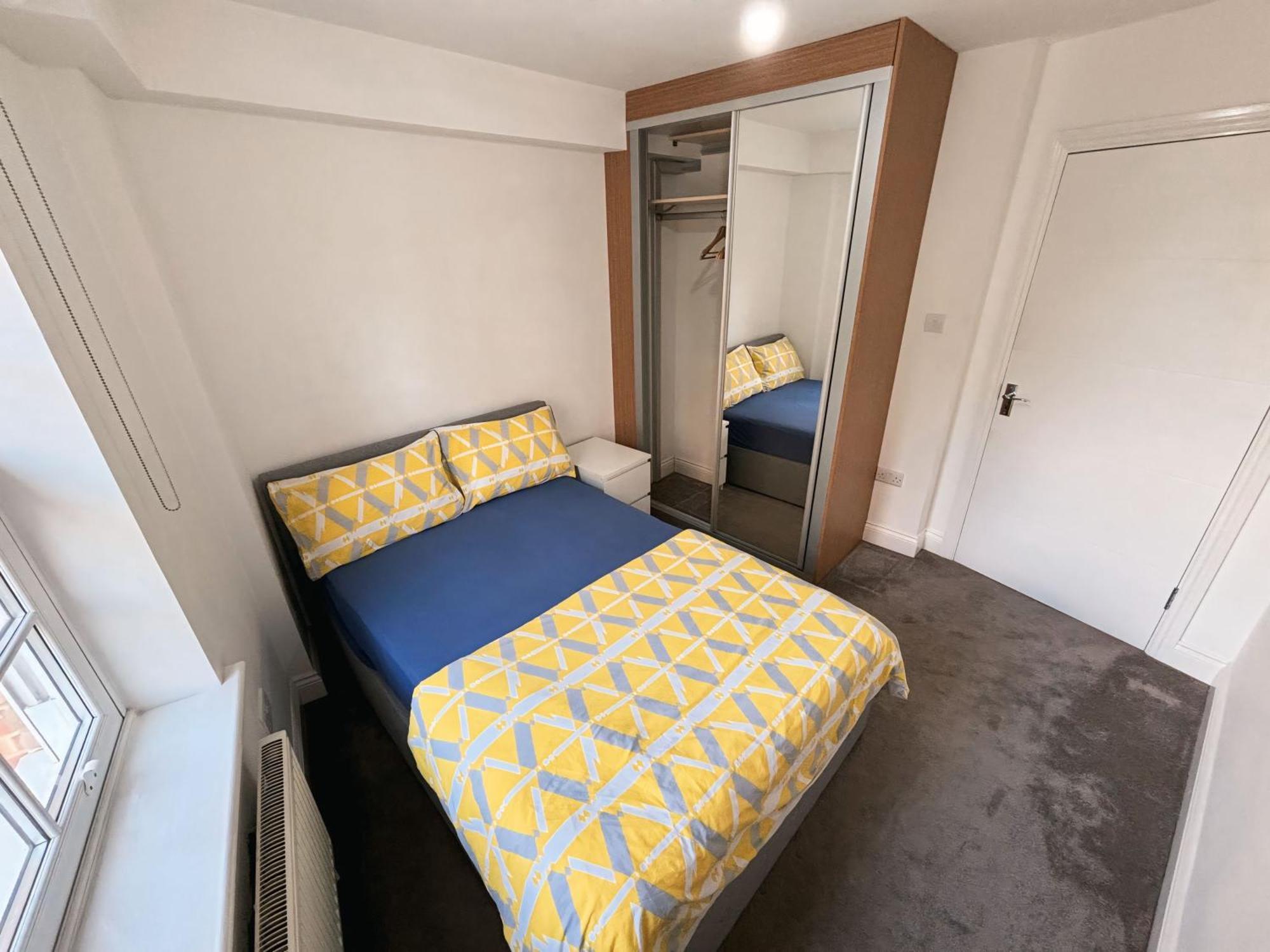 Double Bedroom In Clapham ลอนดอน ภายนอก รูปภาพ